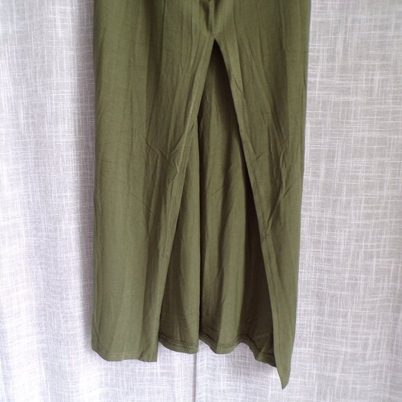 2-Pack No Boundaries Knit Maxi Skirt in Just Red and Sea Turtle, XXS - Picture 9 of 9